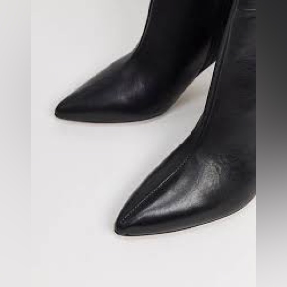 premium leather knee boots in black